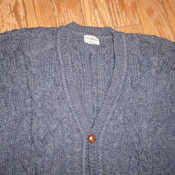 Vintage Men's / Unisex 100% Wool Thick Heavy Cable Knit Classic Cardigan Sweater - Picture 2 of 3